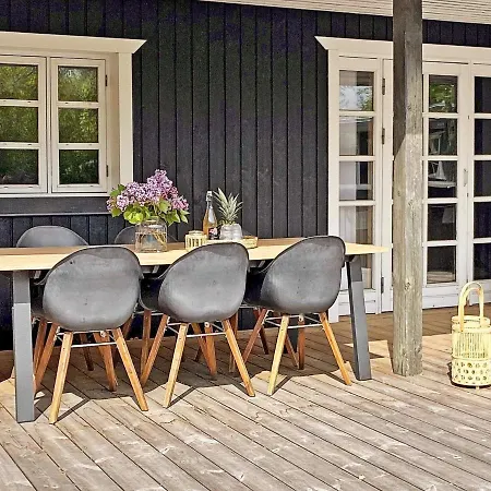 7 Person In Grenaa