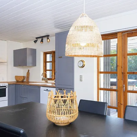 7 Person In Casa de Férias Grenå